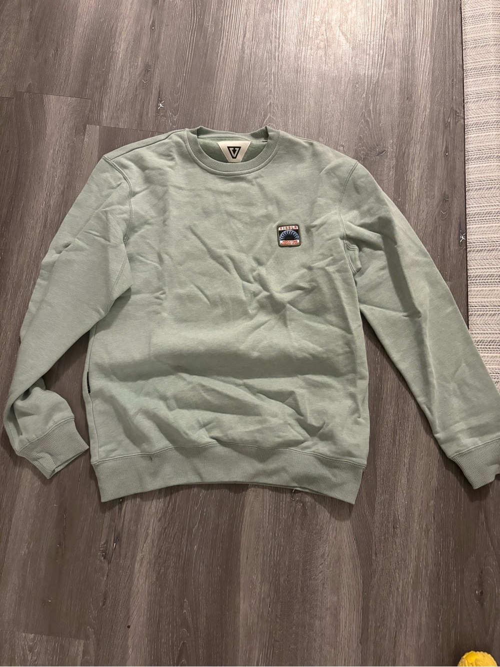 VISSLA Sage Green Crewneck Sweatshirt